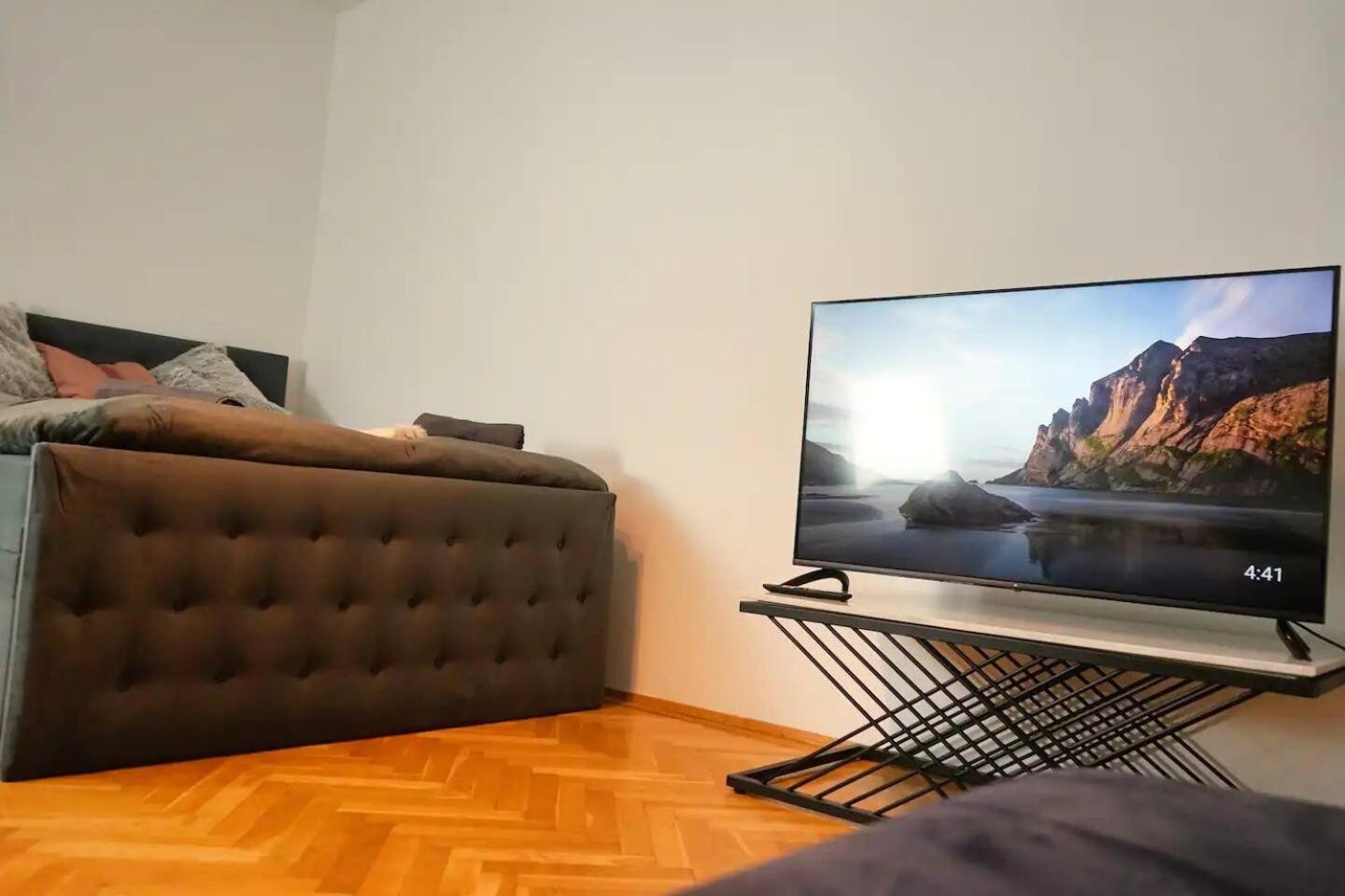 City Nook Apartments Near Hauptbahnhof Wenen Buitenkant foto